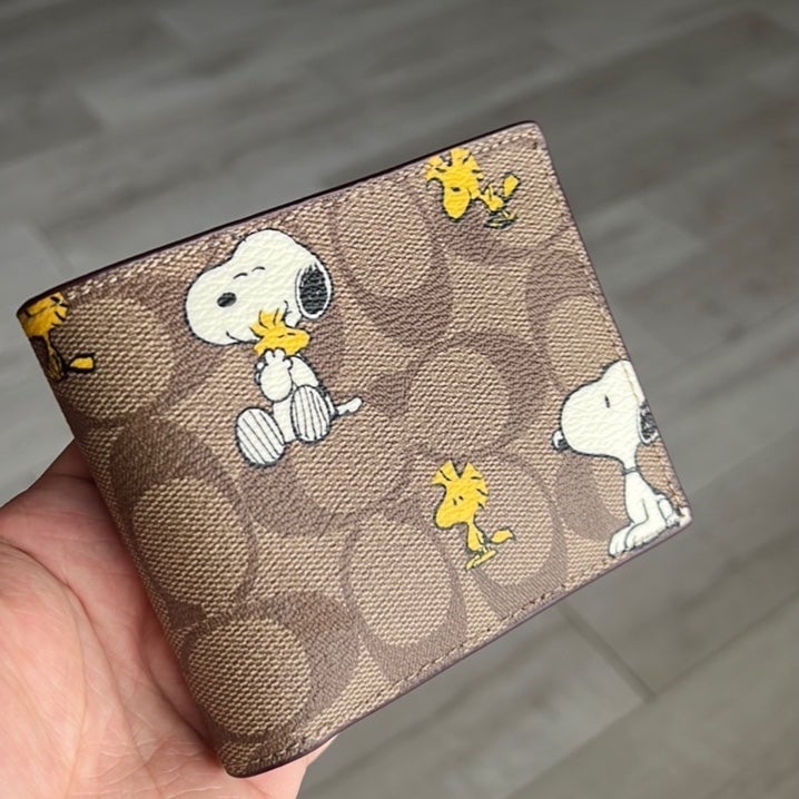Coach X Peanuts 3 In 1 Wallet In Signature Canvas With Snoopy Woodstock Print