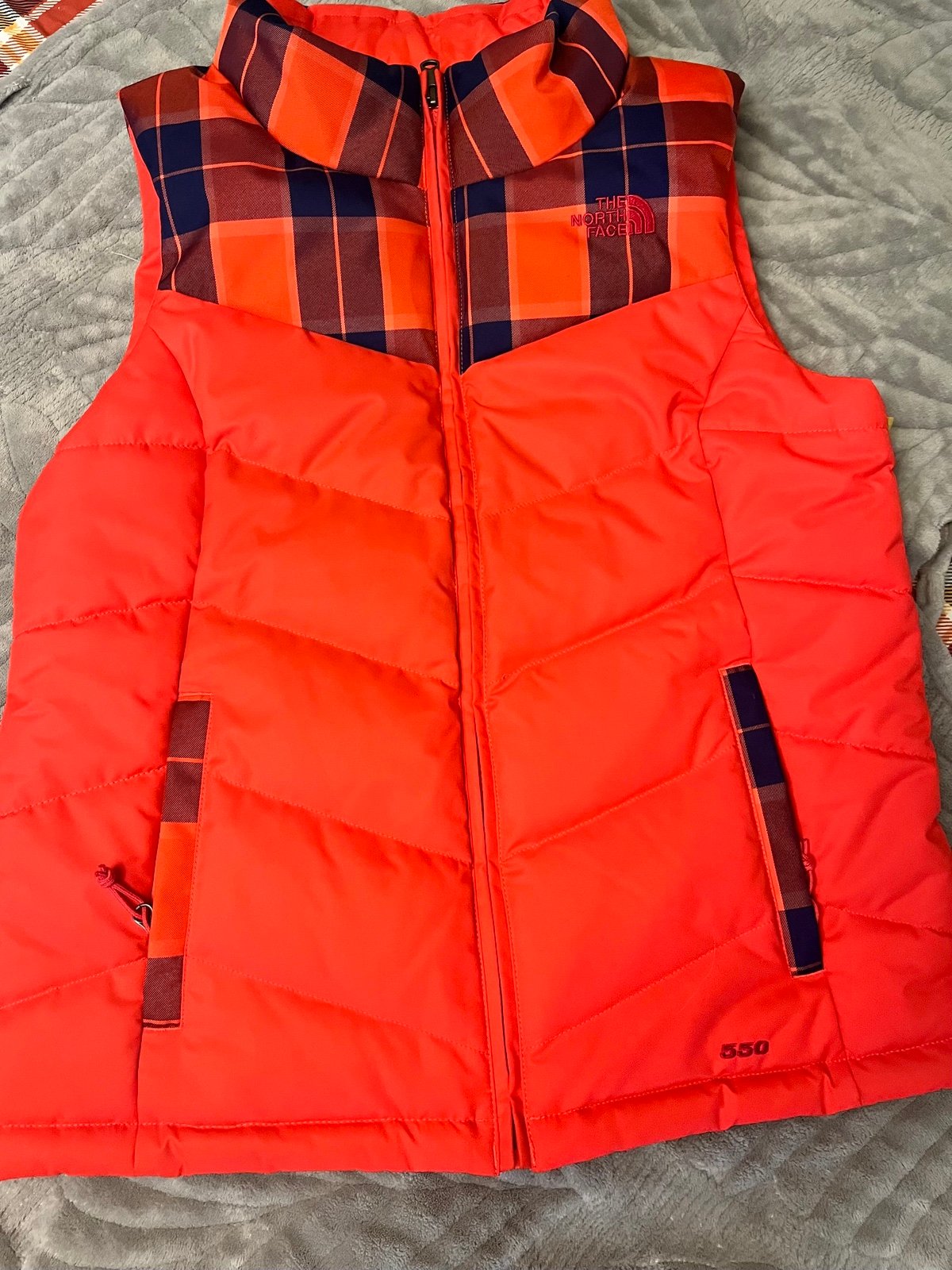 The North Face Sheka 550 Down Vest Full Zip Red Plaid Yoke