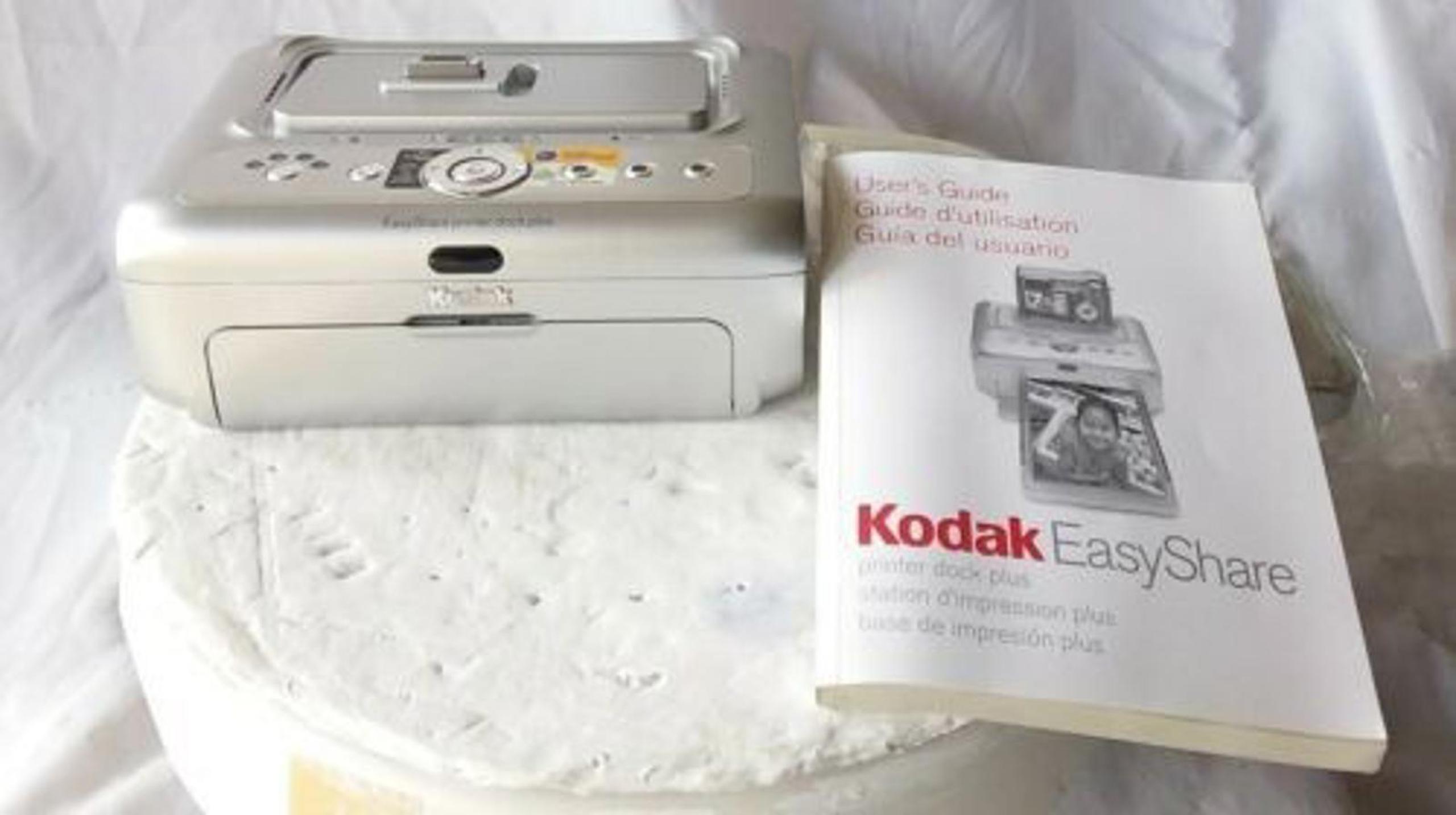 Kodak EasyShare Series 3 Photo Printer Digital Camera Dock with accessories