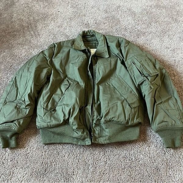 Military Men’s Mediums Regular Cold Weather High Temperature Resistant Jacket