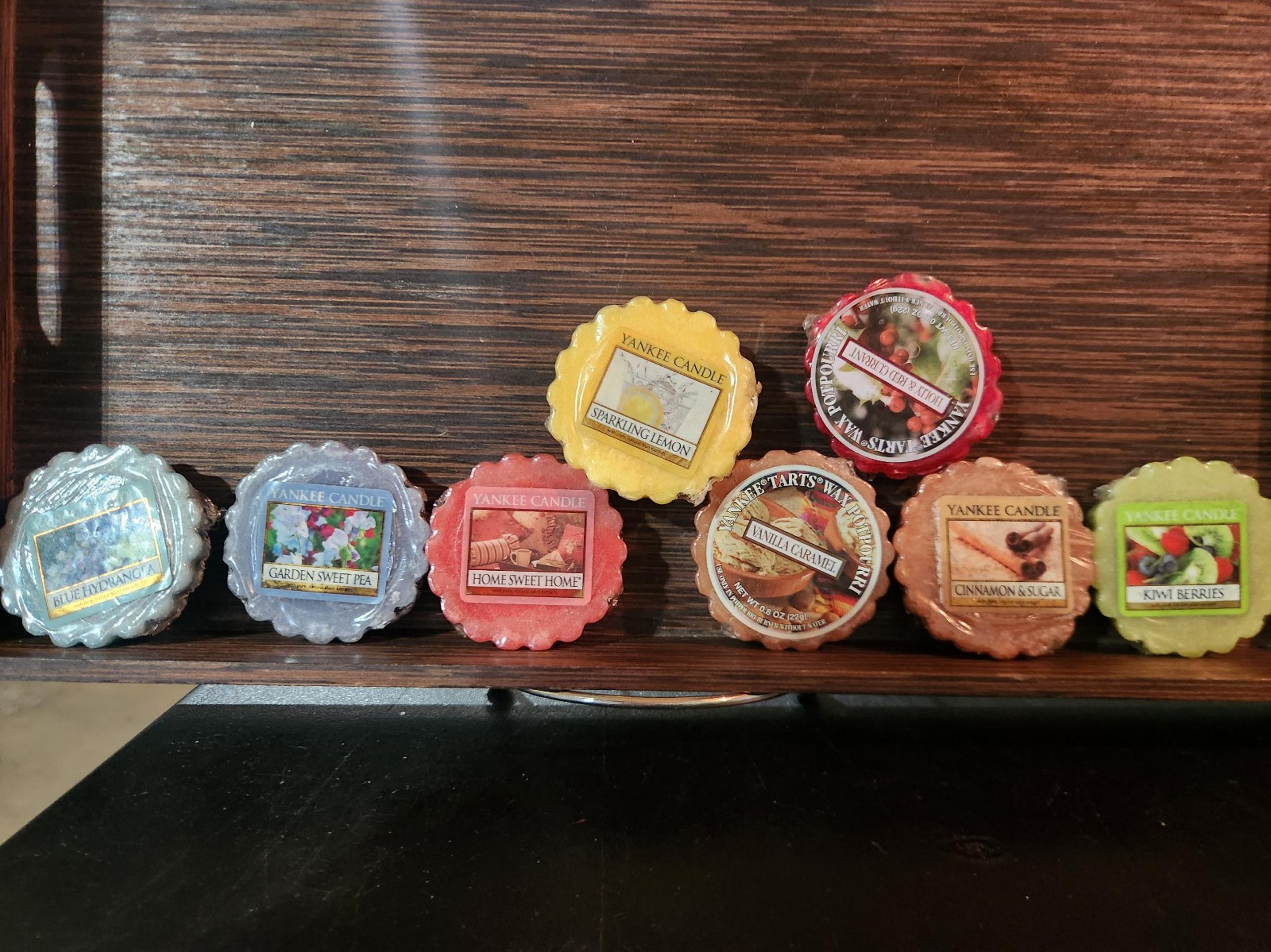 Eight new Yankee Candle melts.