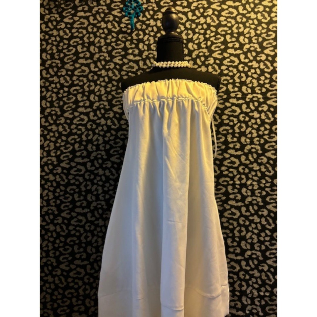 NWT Loveriche ivory off the shoulder dress/shirt with pockets. Sz L