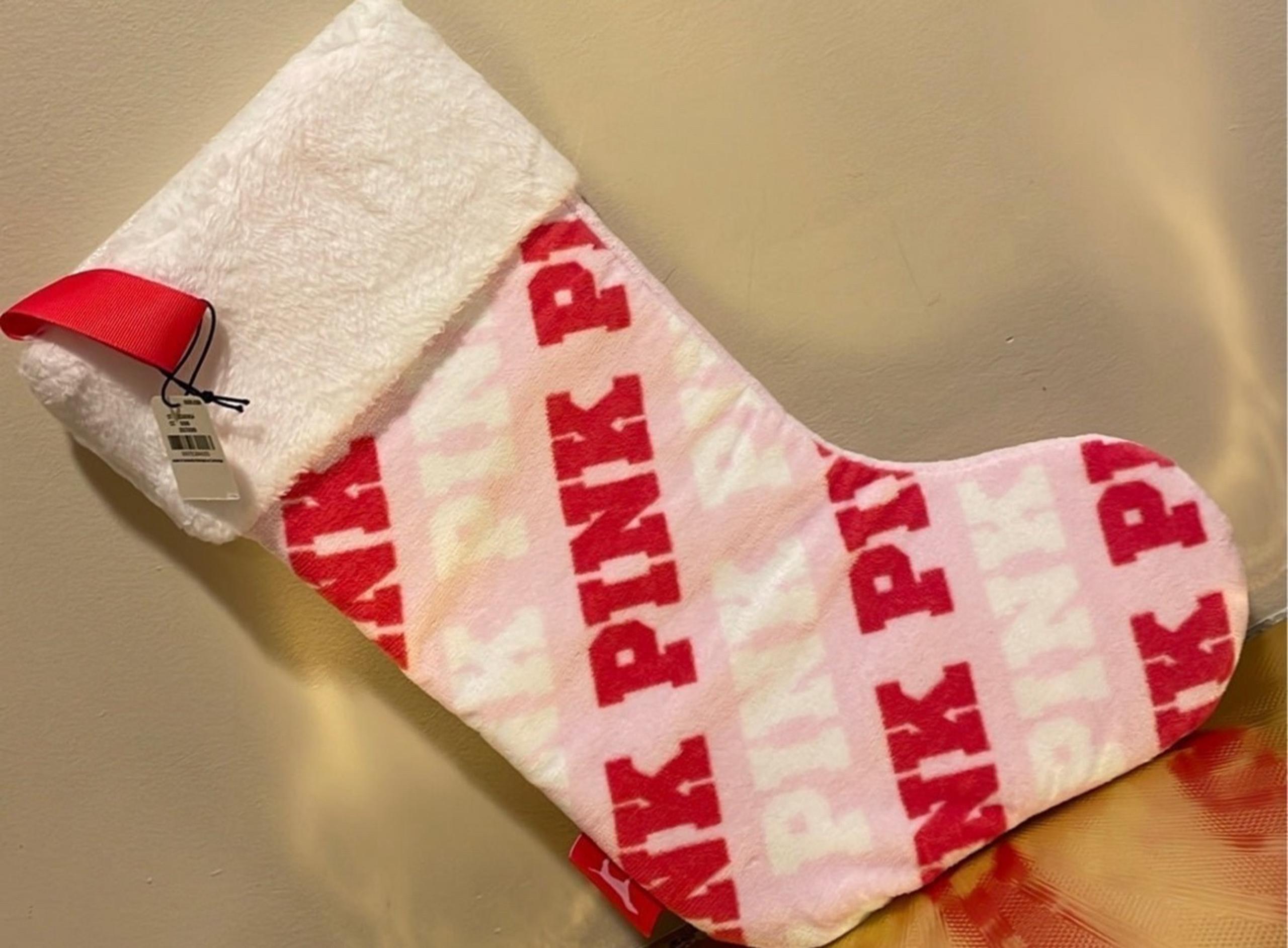 NWT VS PINK LOGO STOCKING