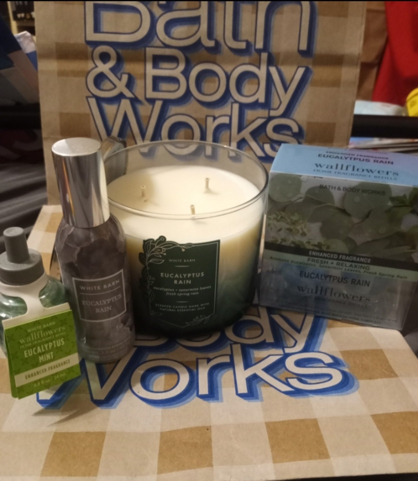 White Barn / B&BW Eucalyptus Rain Eucalyptus Mint Candle Wallflowers Room Spray
