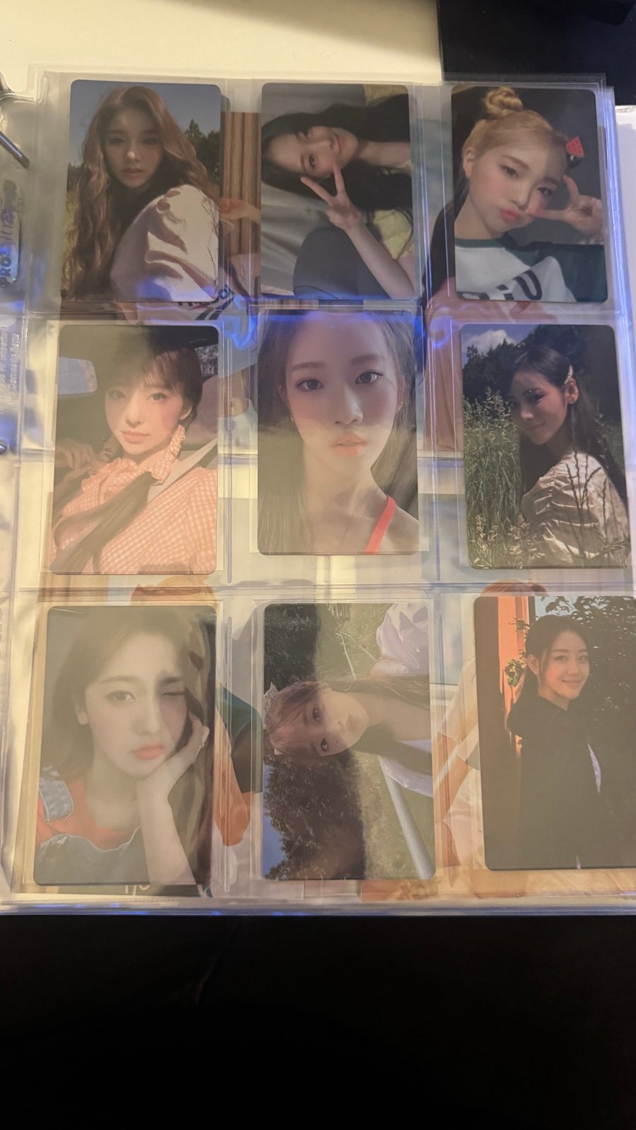 Loona photocards