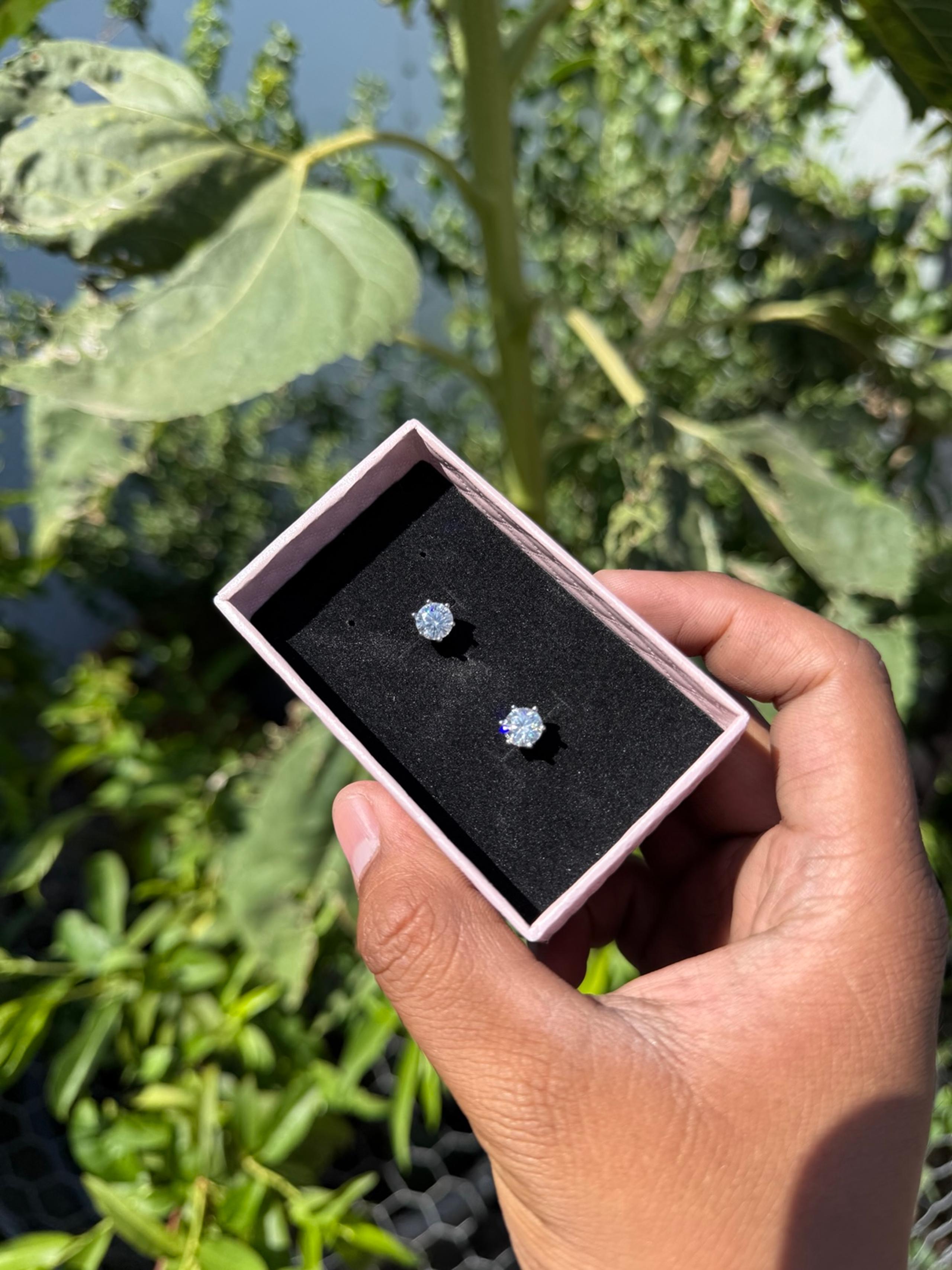 Sterling 925 Silver Moissanite Stud Earrings