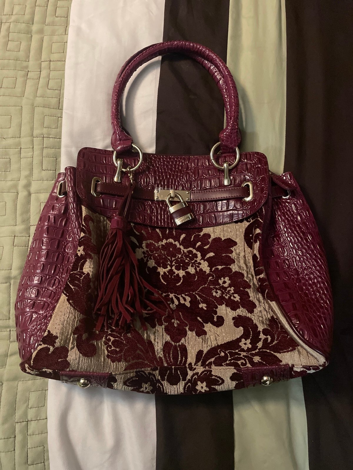 Sharif bag good condition