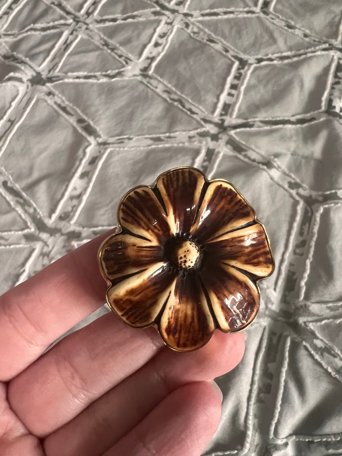 Gorgeous large adjustable flower ring