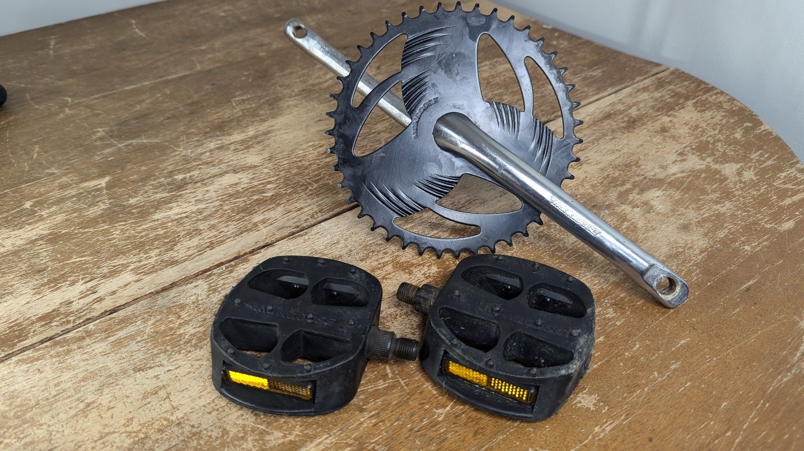 Retro 1990s Oem Mongoose BMX Crank Set 1 Piece Complete Nice Condition