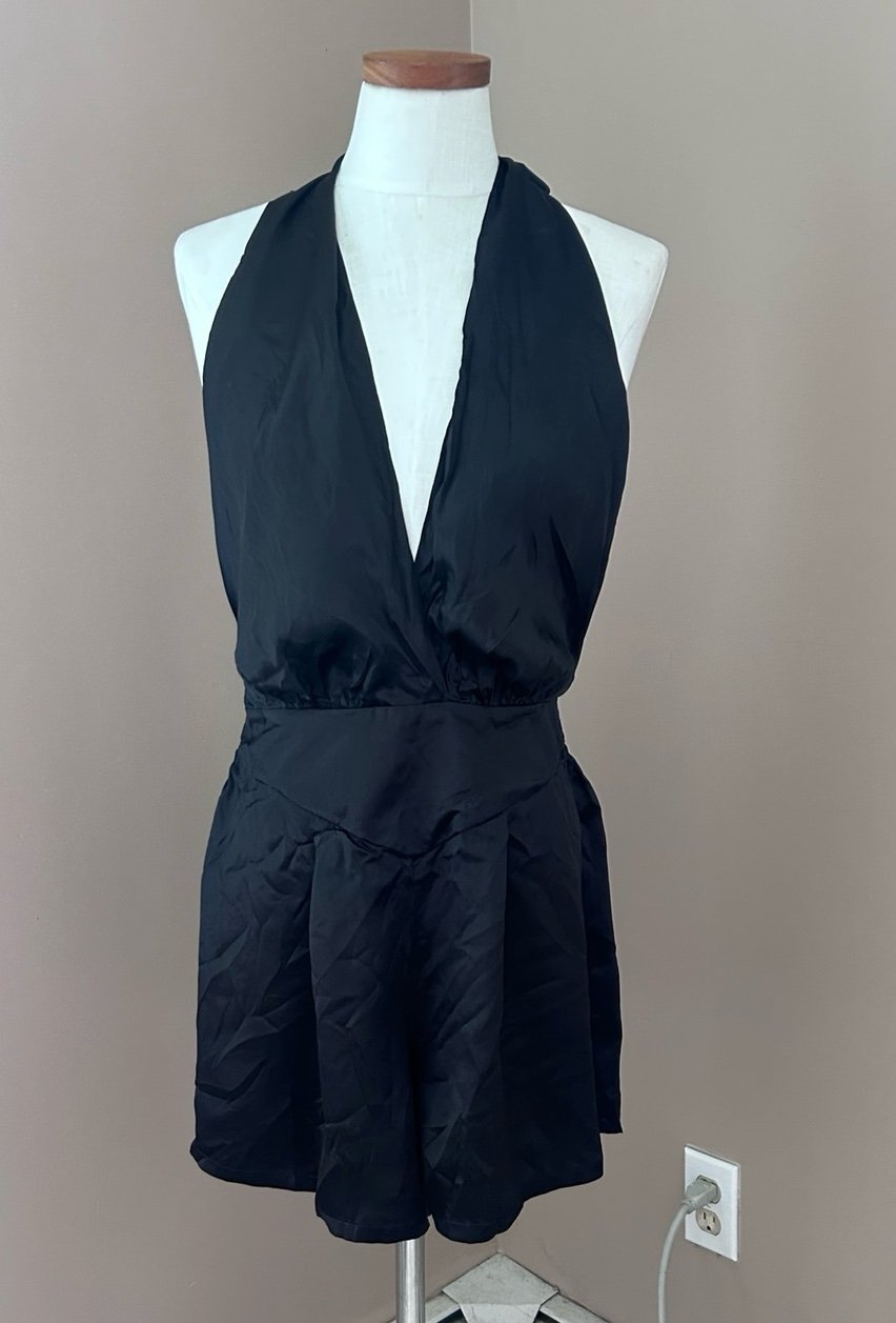 Vintage Victoria Secret 100% silk romper lingerie gold label BLACK SZ M