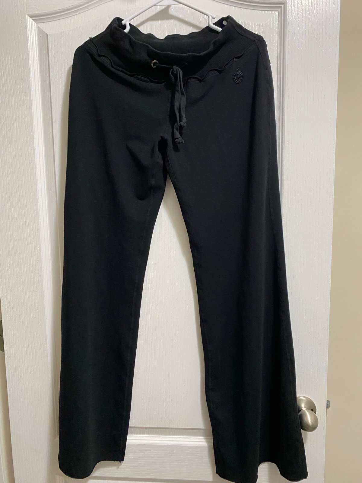 Green Apple Yoga Flare size small NWT