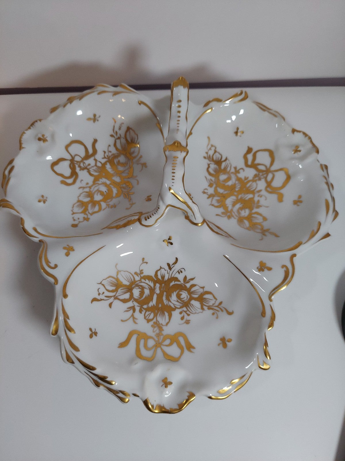 Large three part dish