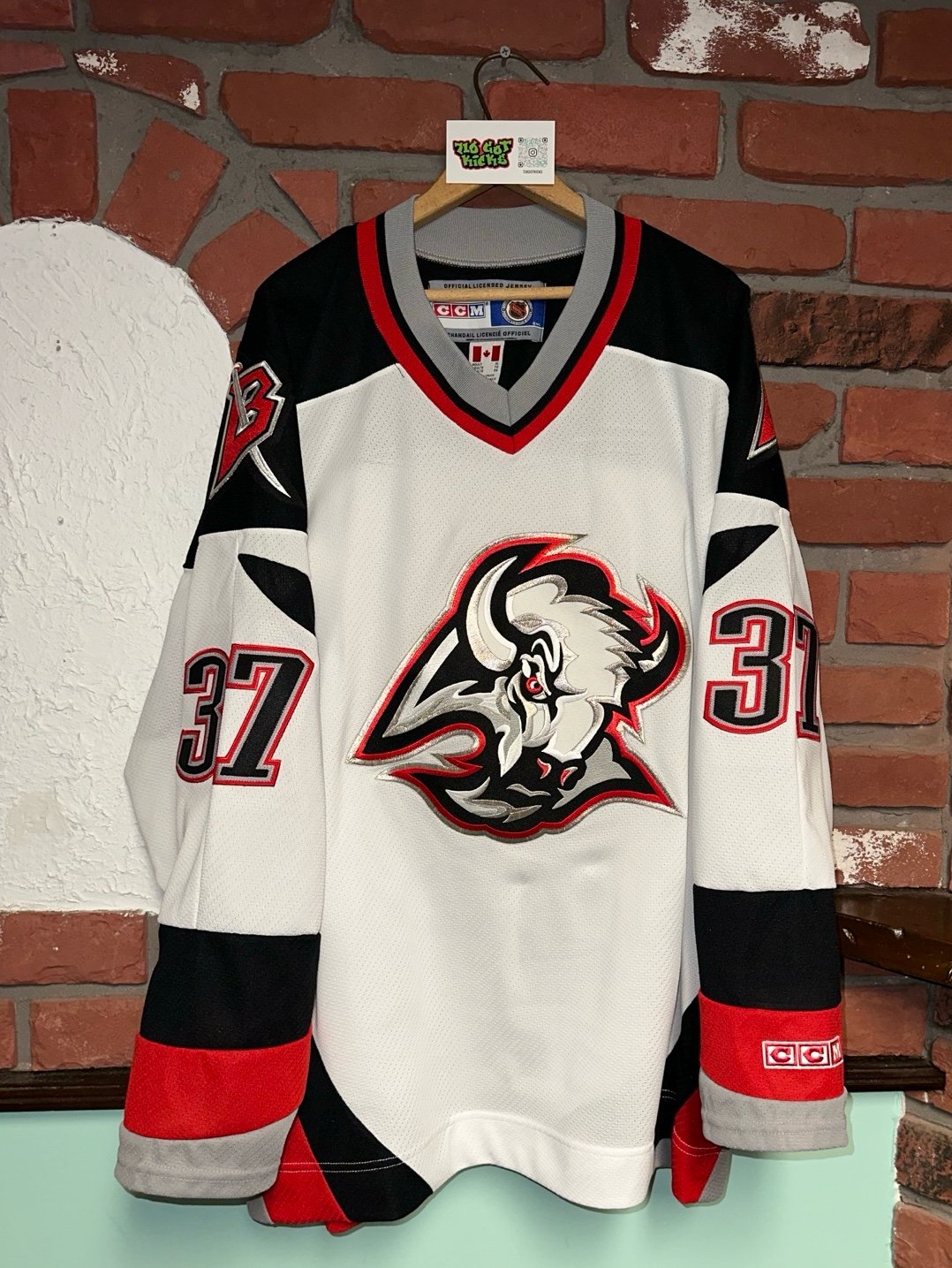 Vintage NHL CCM Buffalo Sabres CURTIS BROWN #37 White Autographed Hockey Jersey