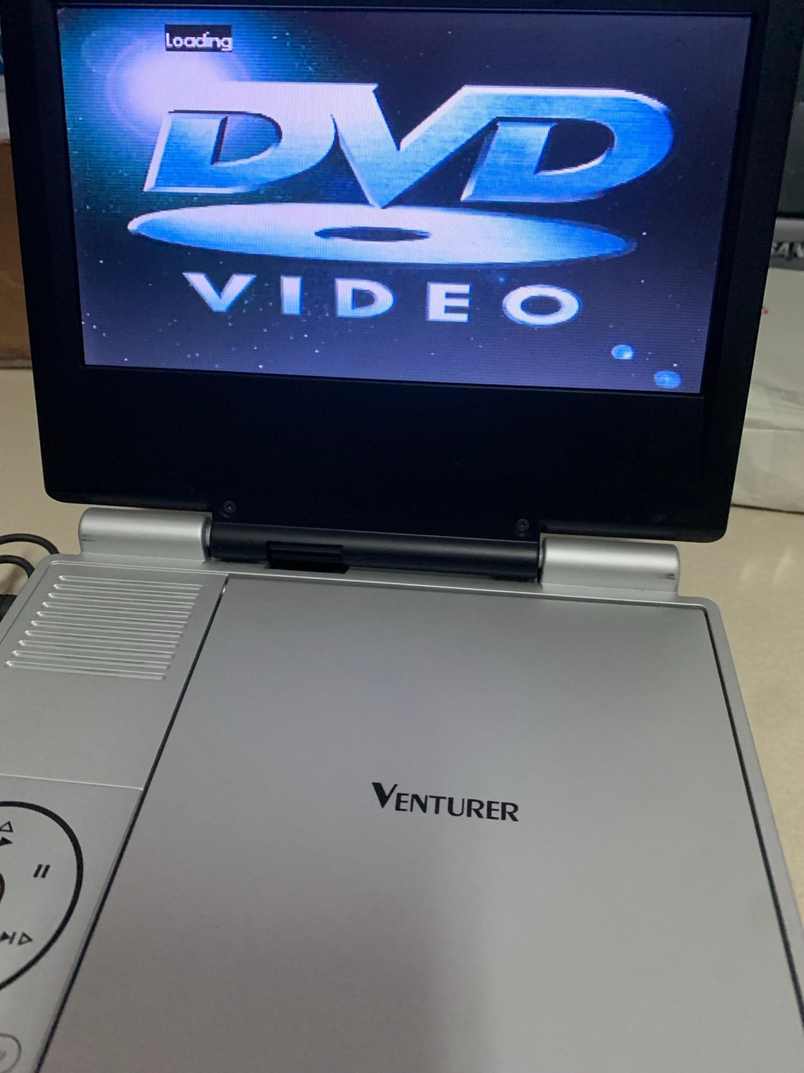 Venturer PDV880 7" Portable DVD Player (Repair Or Clean Needed) Won’t Read DVD