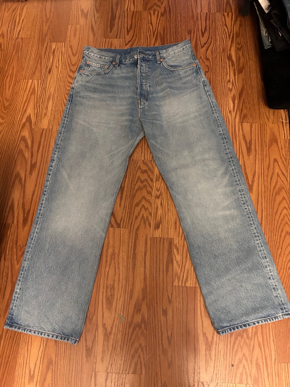 weekday astro baggy jeans