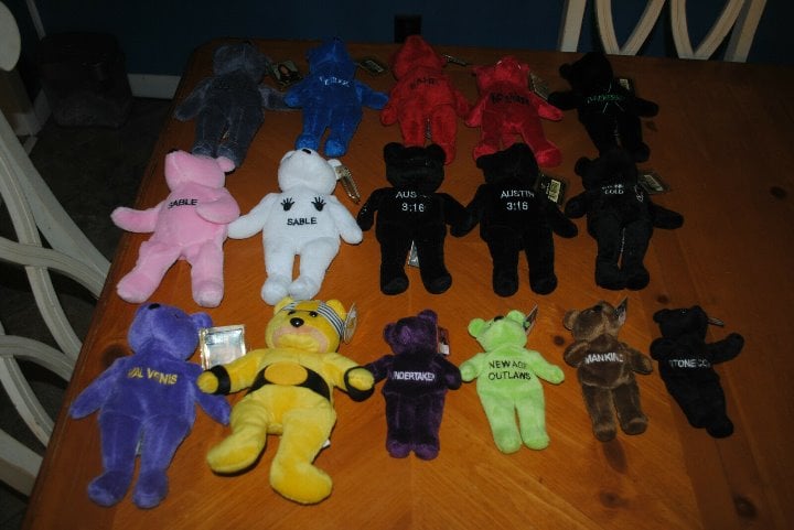 HUGE COLLECTION LOT WWE WWF BEANIE BEARS