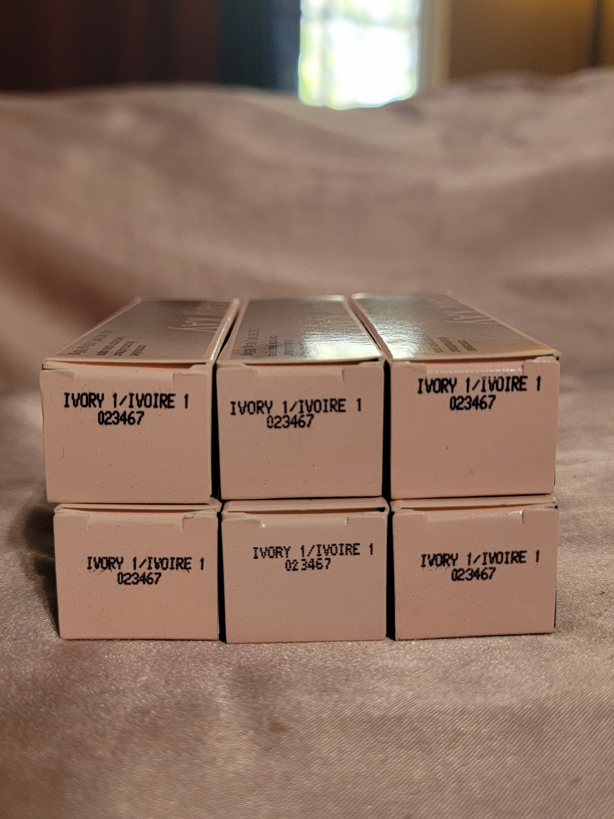Mary kay Ivory 1 concealer