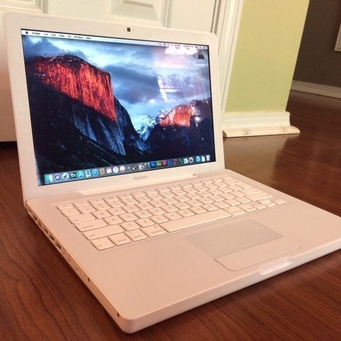 Apple MacBook Laptop EL CAPITAN 160GB HD