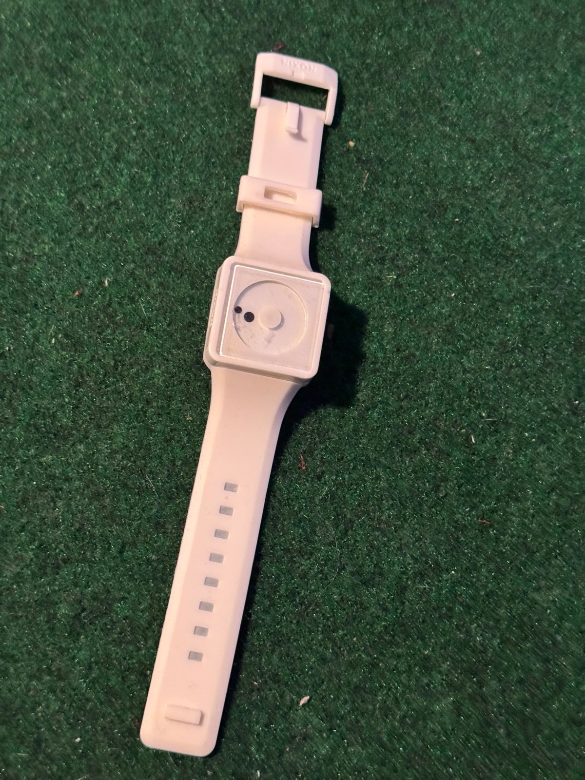 Sample Nixon The Newton Float On White Quartz Unisex Watch