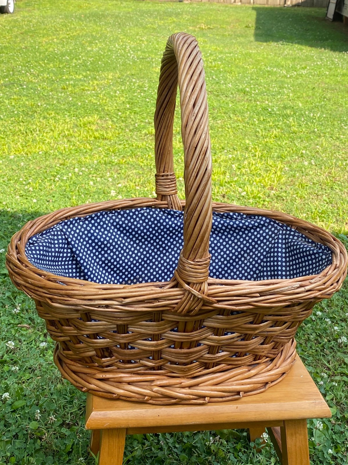 LARGE Vintage Hand Woven Oval Gathering Harvest picnic Basket With Handle