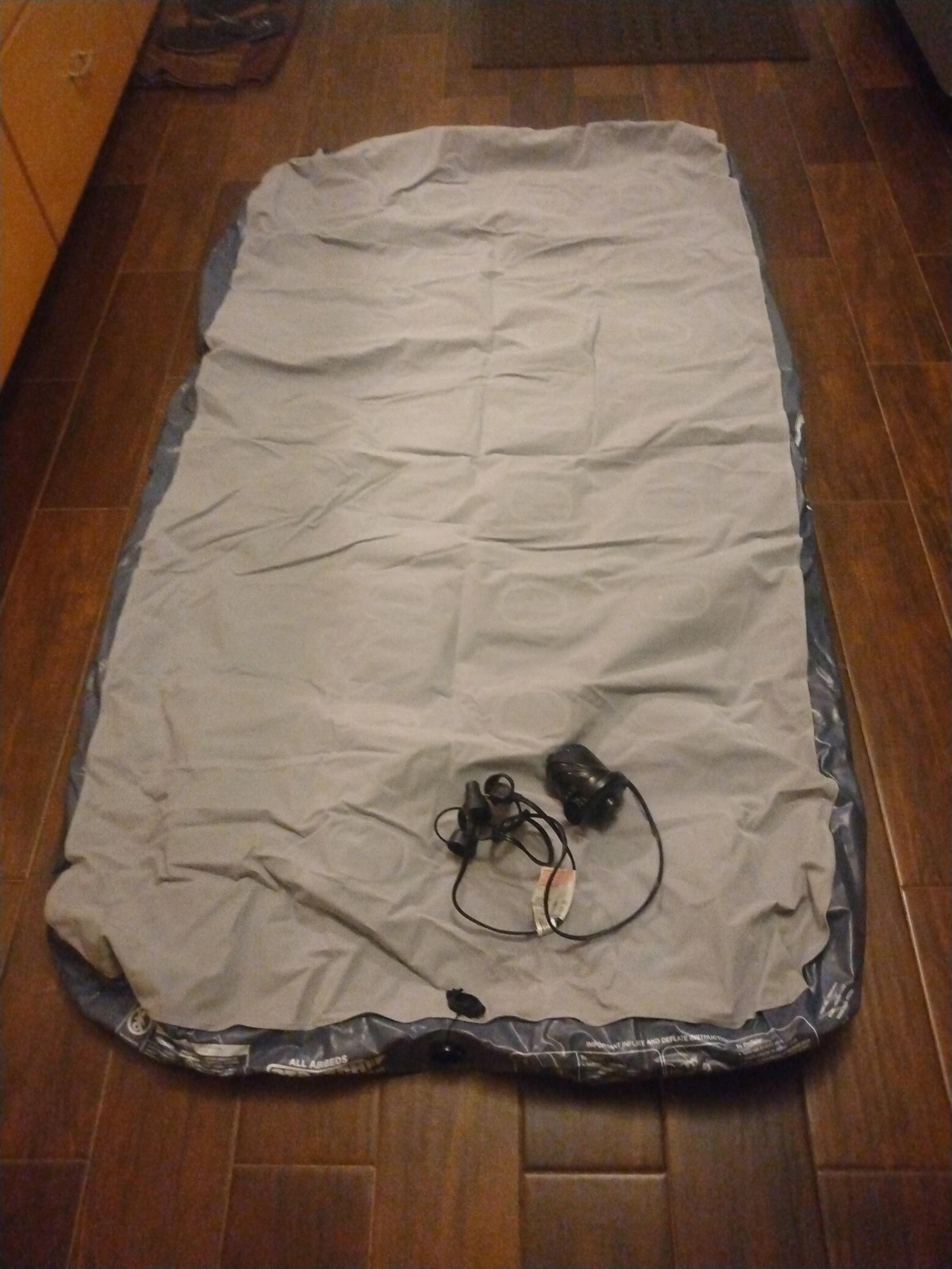 New Inflatable Air Mattress Twin Size With Air Pump