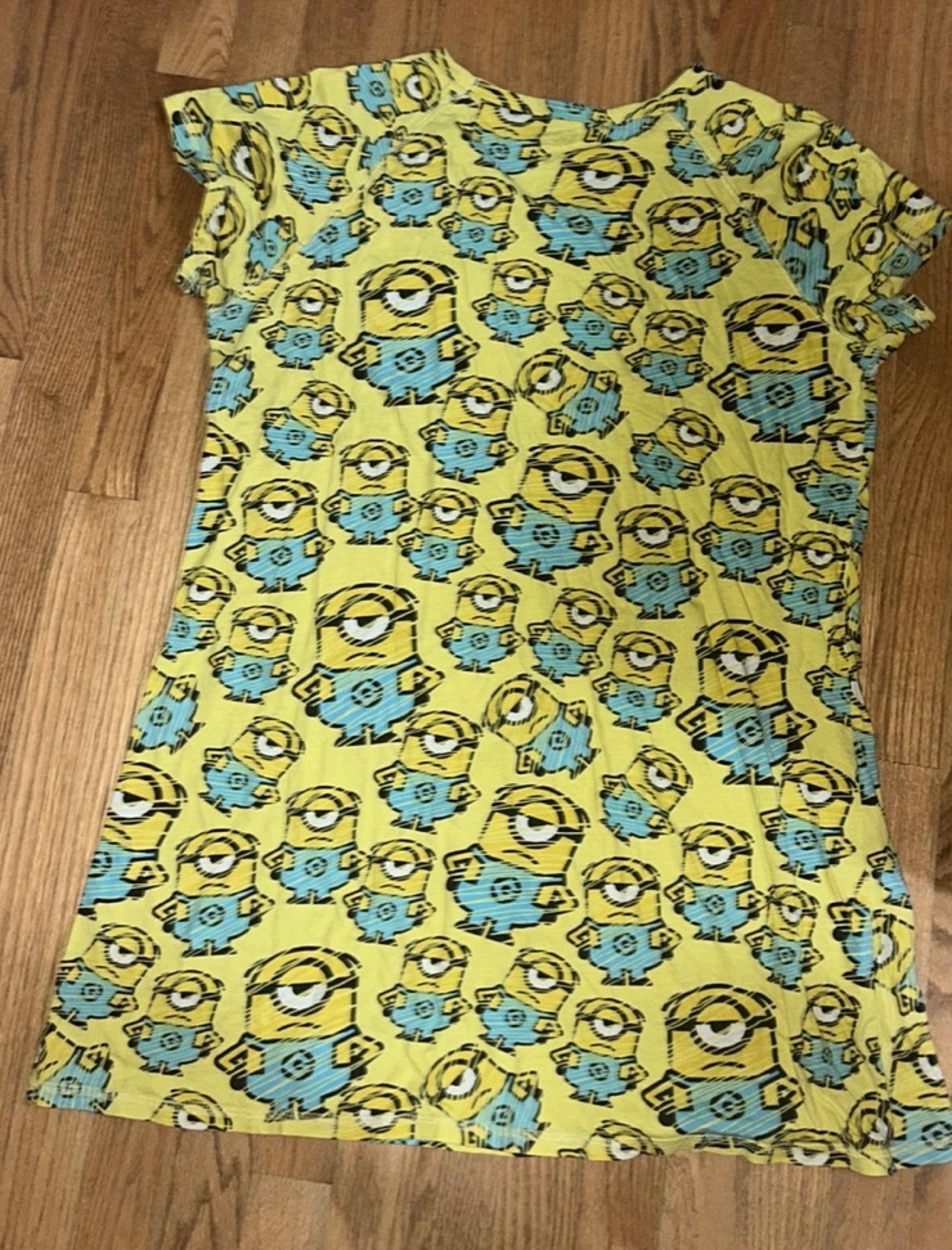 Briefly Stated L/XL 14-18 Despicable Me 3 Short Sleeved Vneck Sleep Dress Yellow