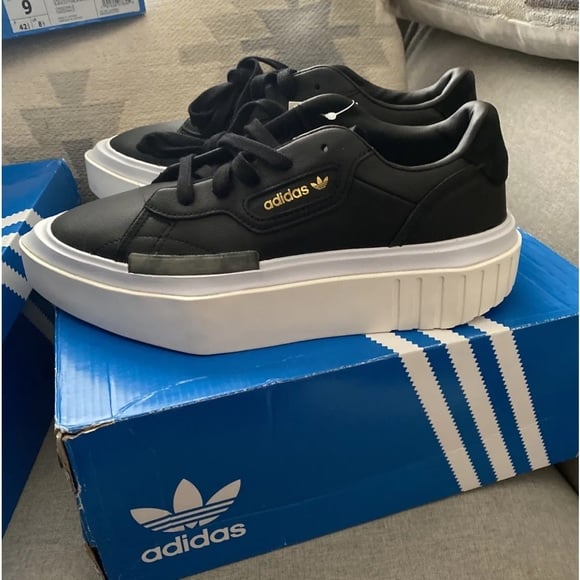 adidas Hypersleek Black Aero Blue 2019 NWB