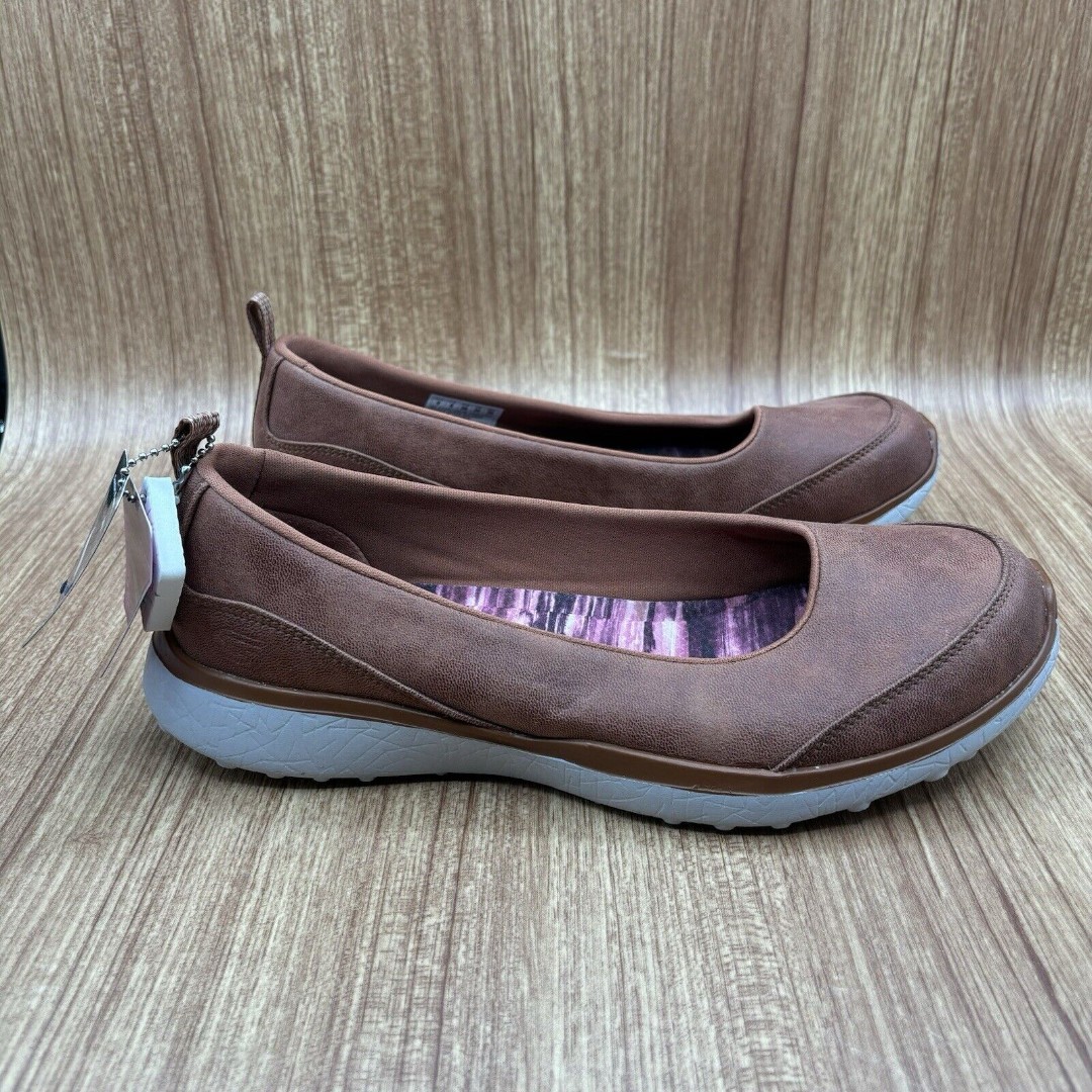 Skechers Microburst Smooth Leather Light Brown Slip On Women's Size 9 shoes NEW