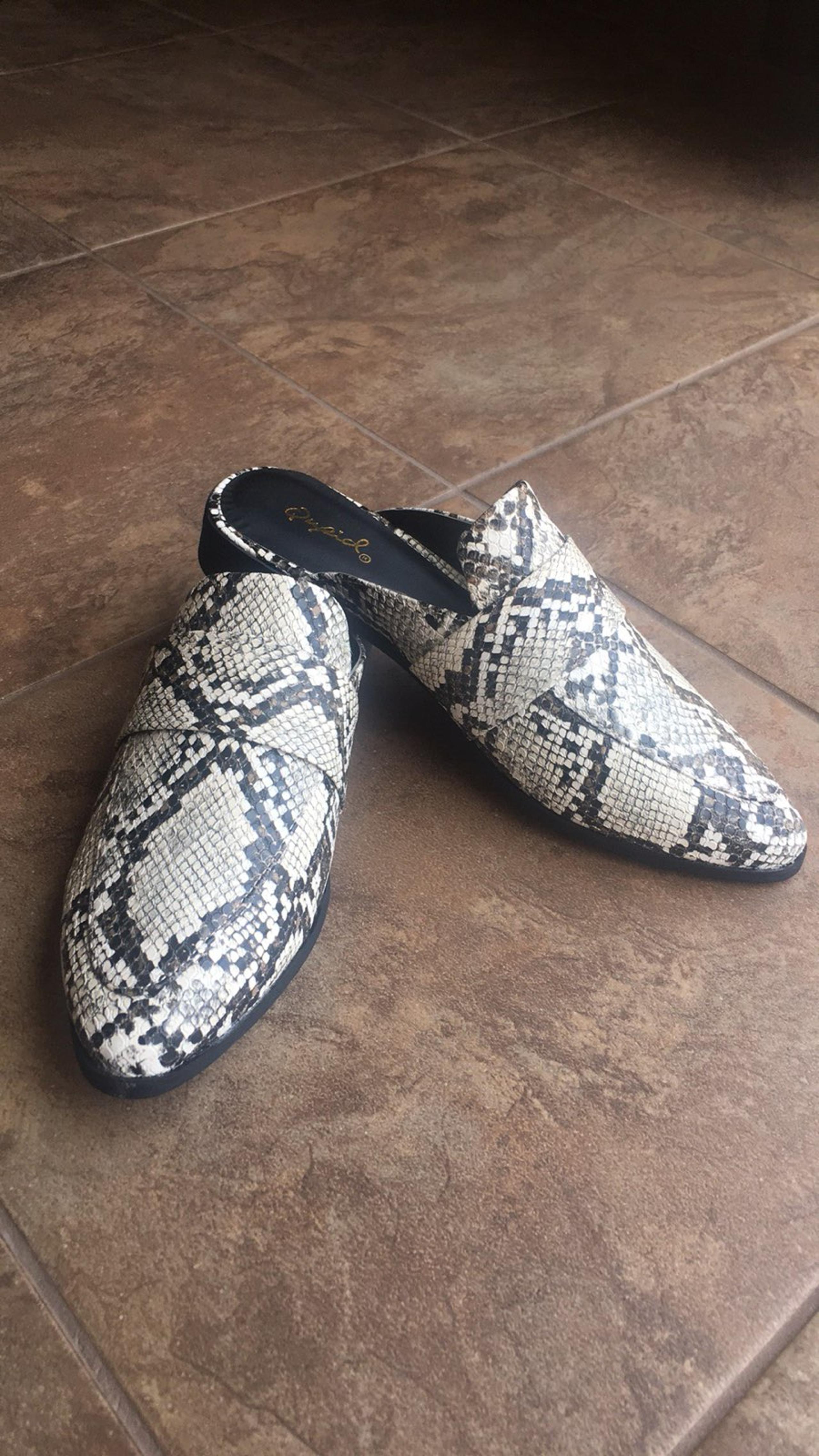 Qupid Booties- New