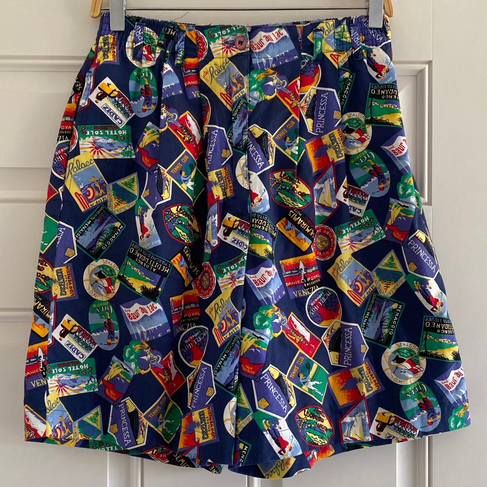 Vintage 80s Line Up Hotel Collage Passport Novelty Travel Bermuda Shorts Medium