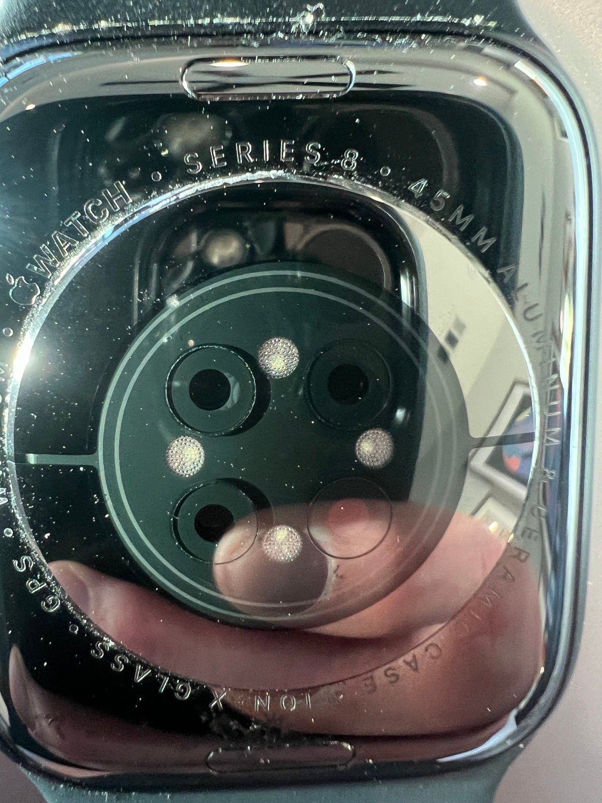 Apple Watch Series 8 45 mm in Graphite