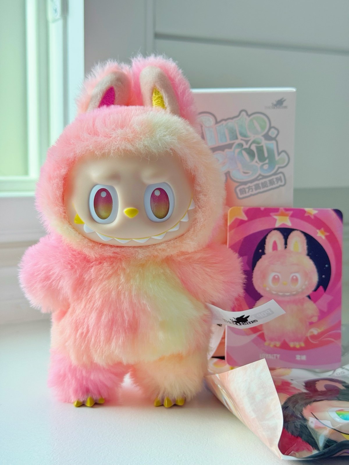 POP MART Labubu 3.0. Pink LOYALTY The Monsters Big Into