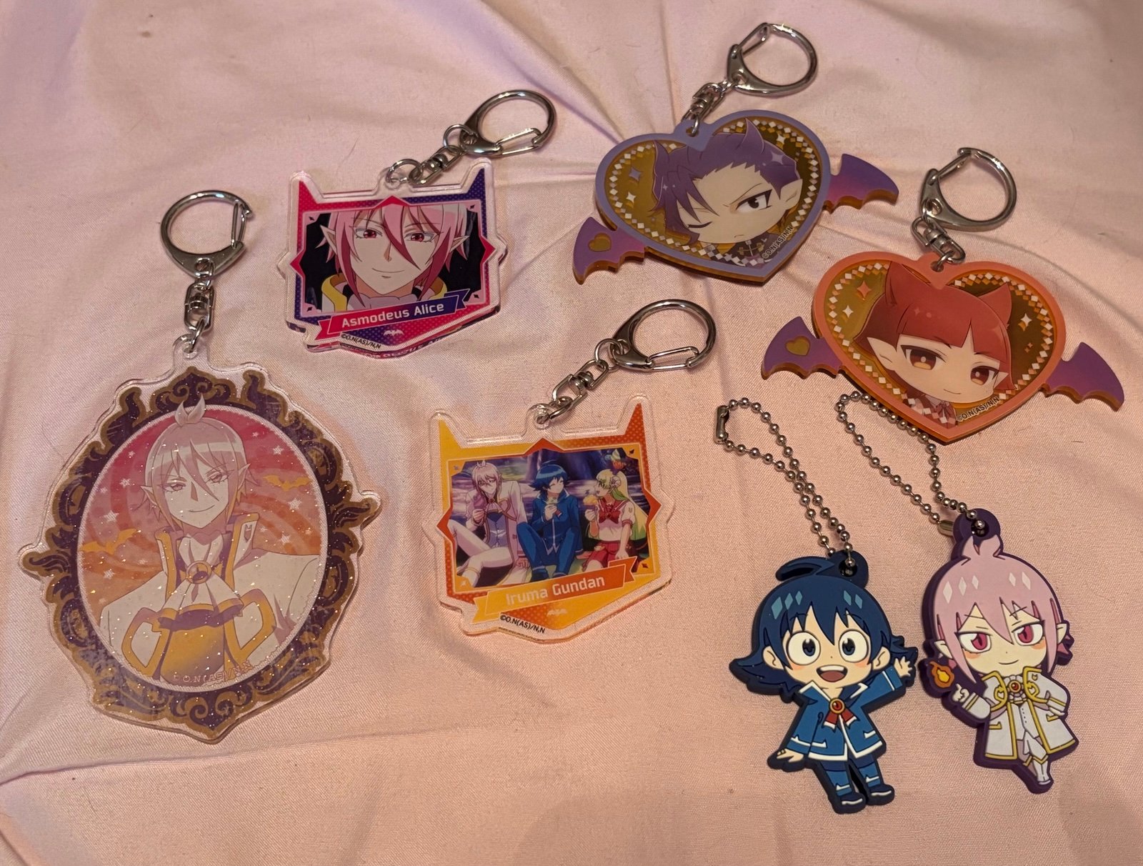 welcome to demon school iruma lot of 7 keychains