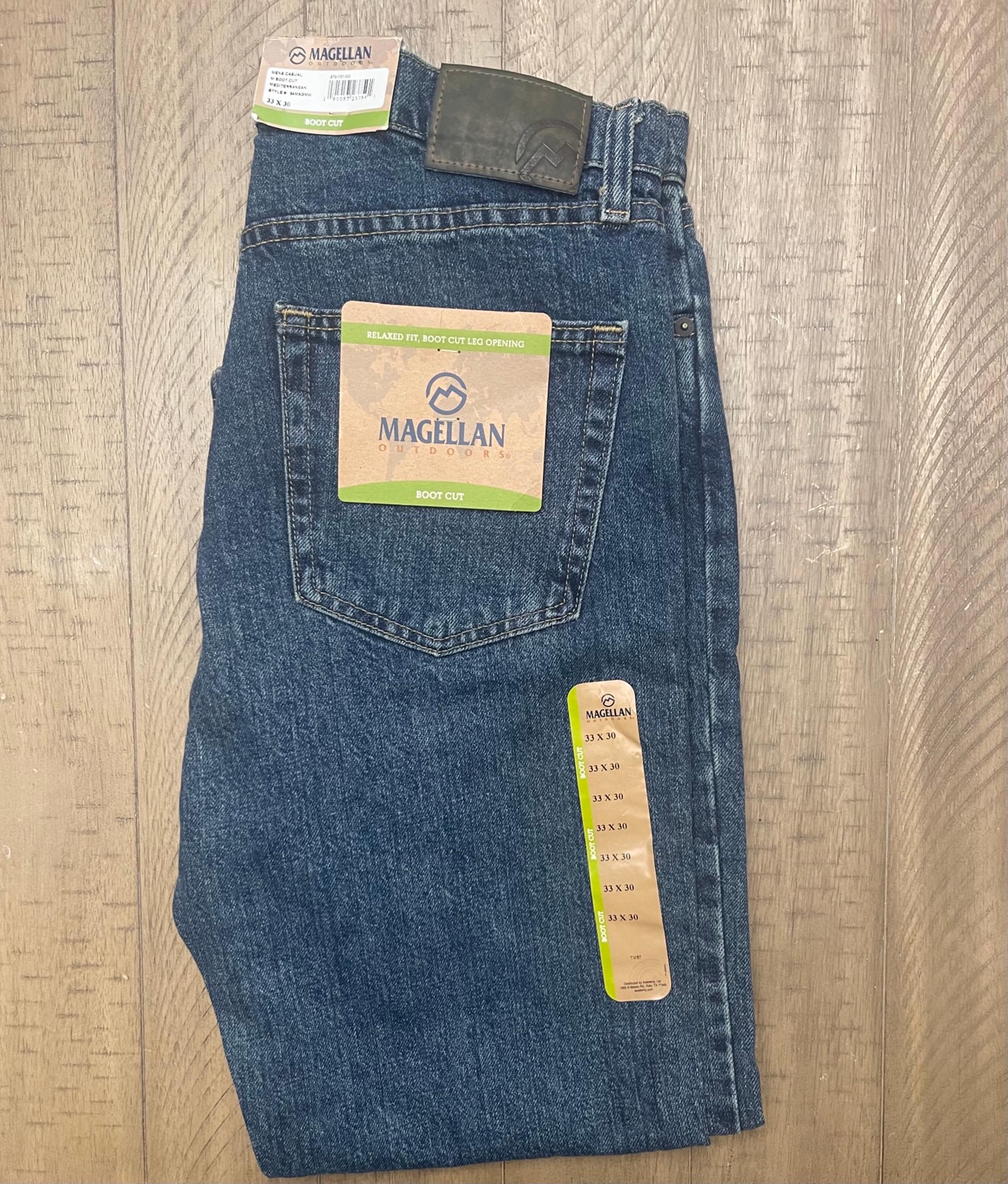 NWT Men's Magellan Jeans Bootcut Jeans 33x30 Style# 34MAGMW