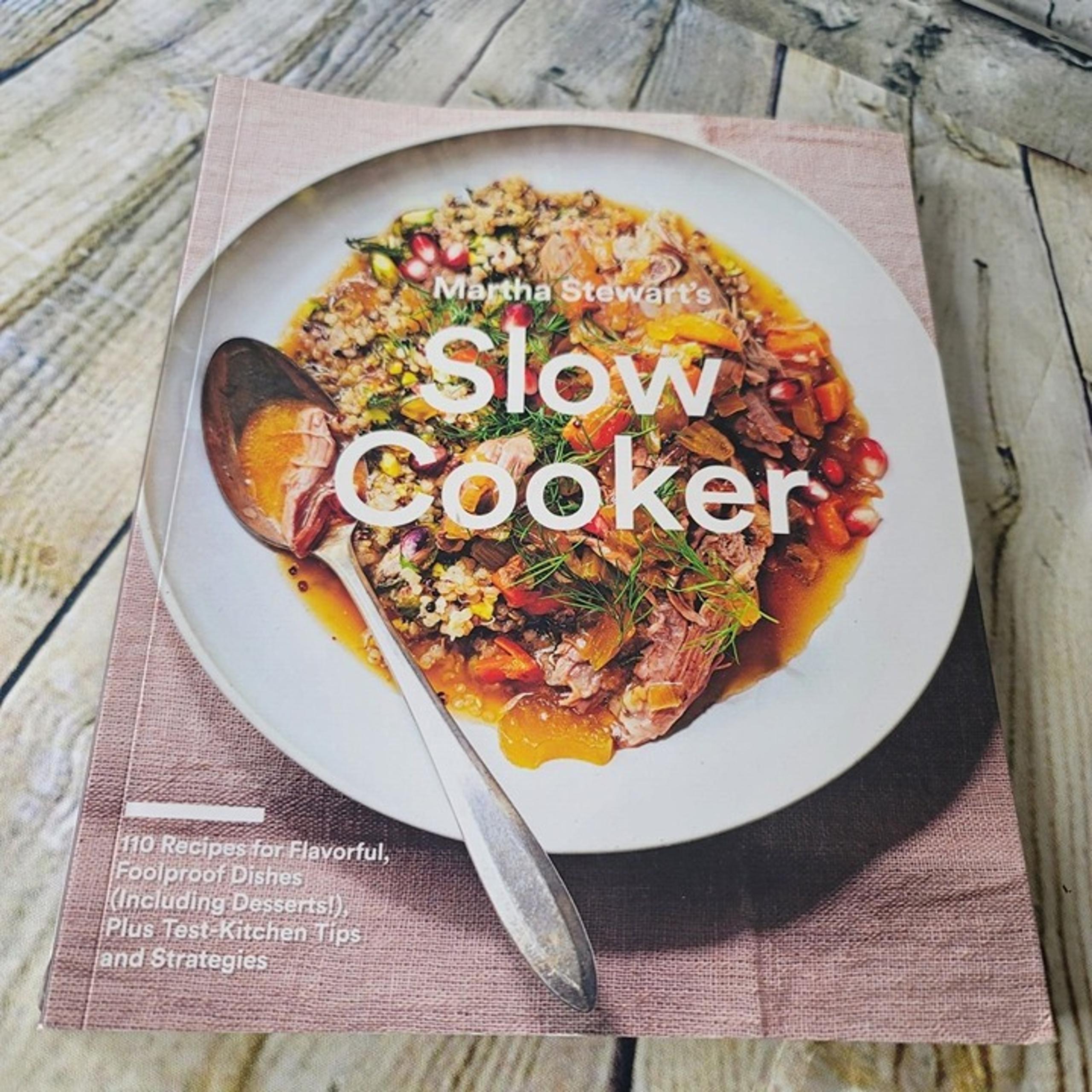 Martha Stewarts Slow Cooker Cookbook 2017 Paperback