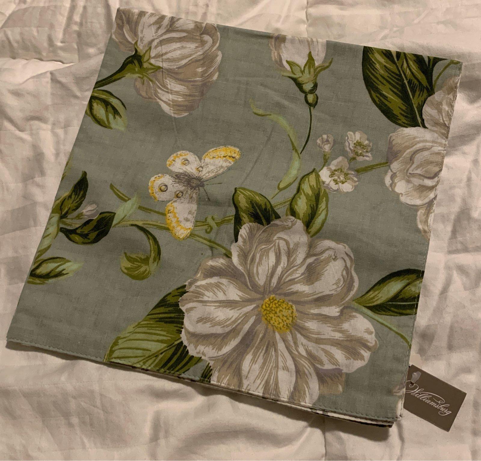 #H44 - NEW C&F Brand Reversible Magnolia & Geo Prints Cotton Cloth Napkins 4-Set