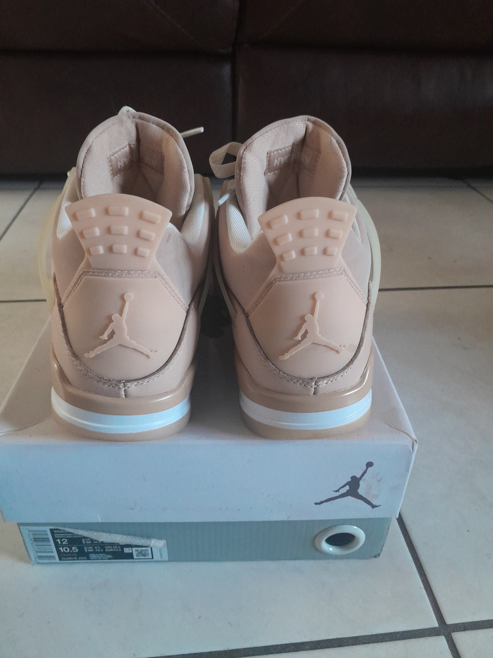 Jordans 4 size 10.5