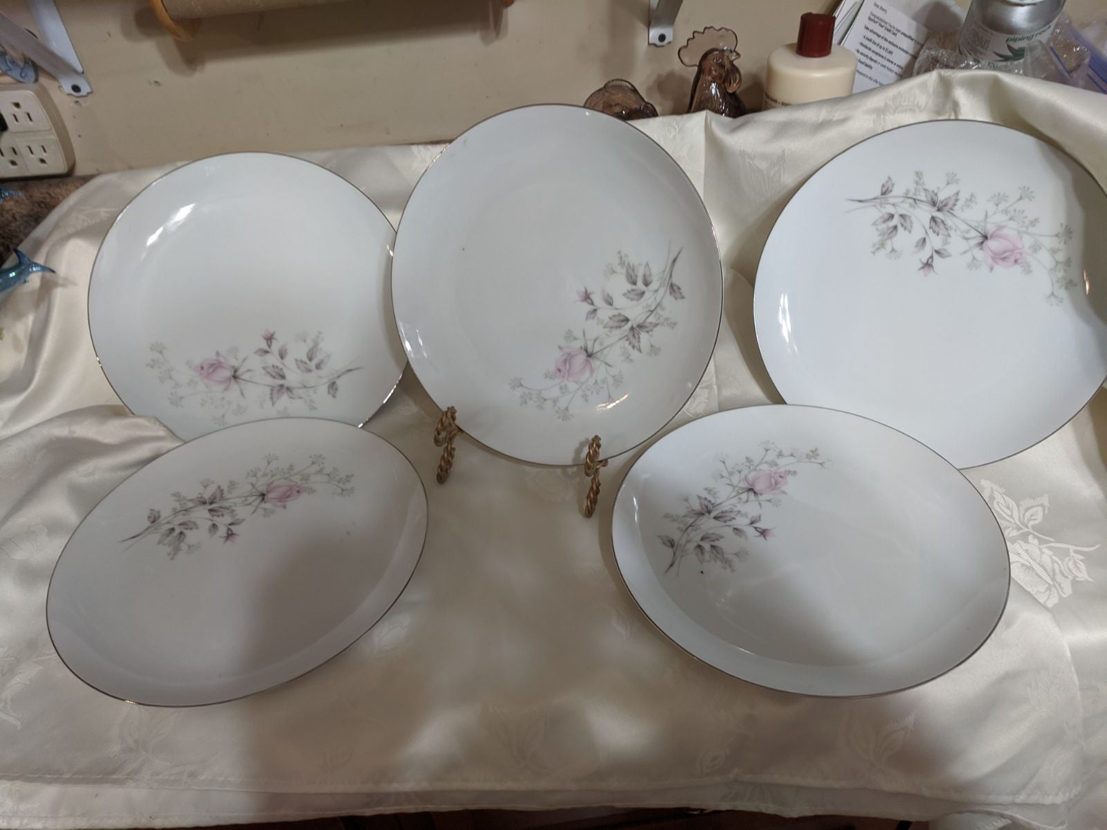 Beautiful vintage Mt kira fine china