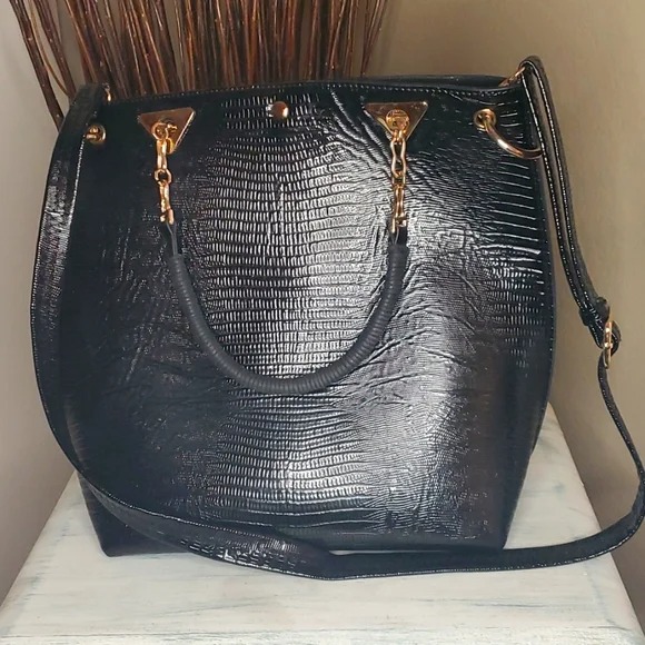 Tall Black Handbag/Purse