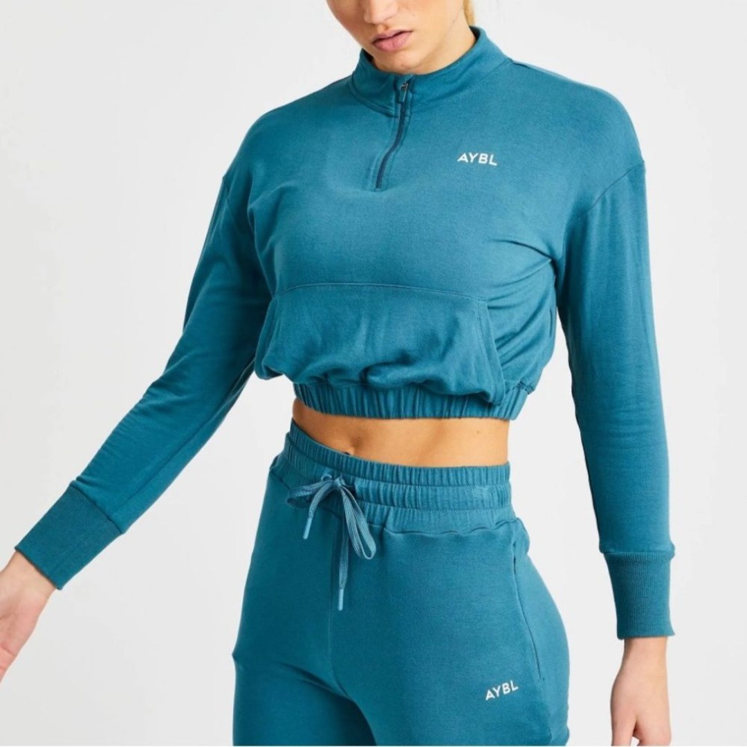 AYBL Studio 1/2 Zip Cropped Pullover in Deep Teal Size L
