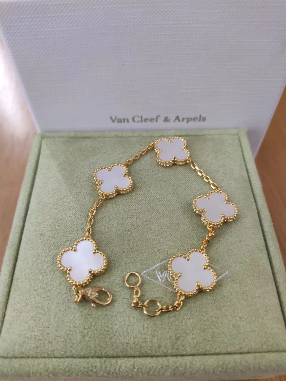 Bracelet