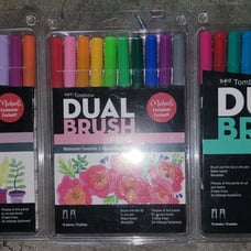 Dual brush tria