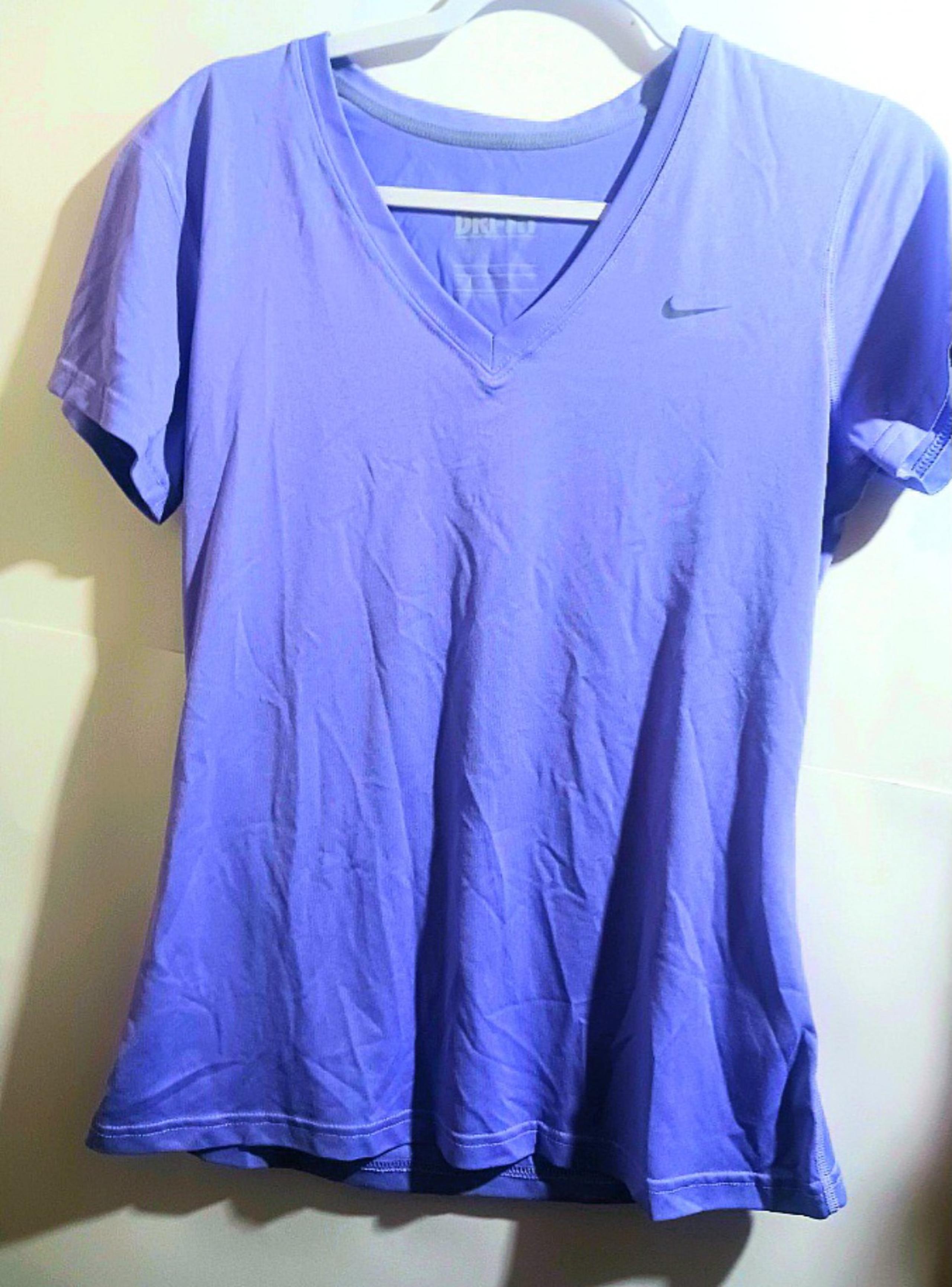 Women's Nike Athletic T-shirt,  Size Medium