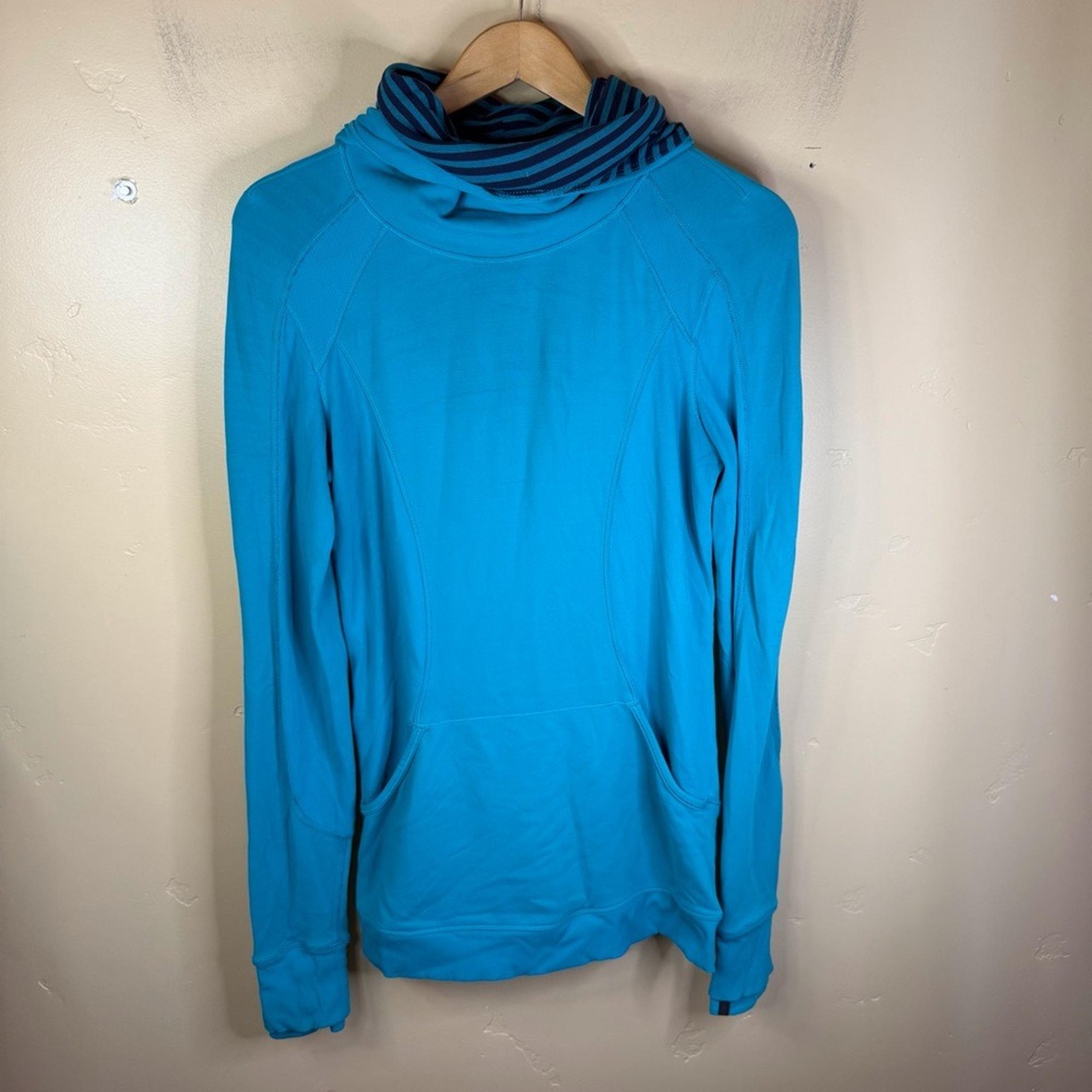 Lululemon Base Runner Pullover Hoodie Pony Tail Hole Striped Accent Size 6 Blue