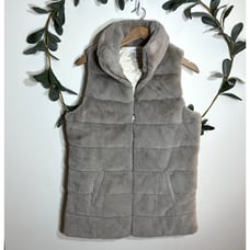EVEREVE Gray Furry Vest