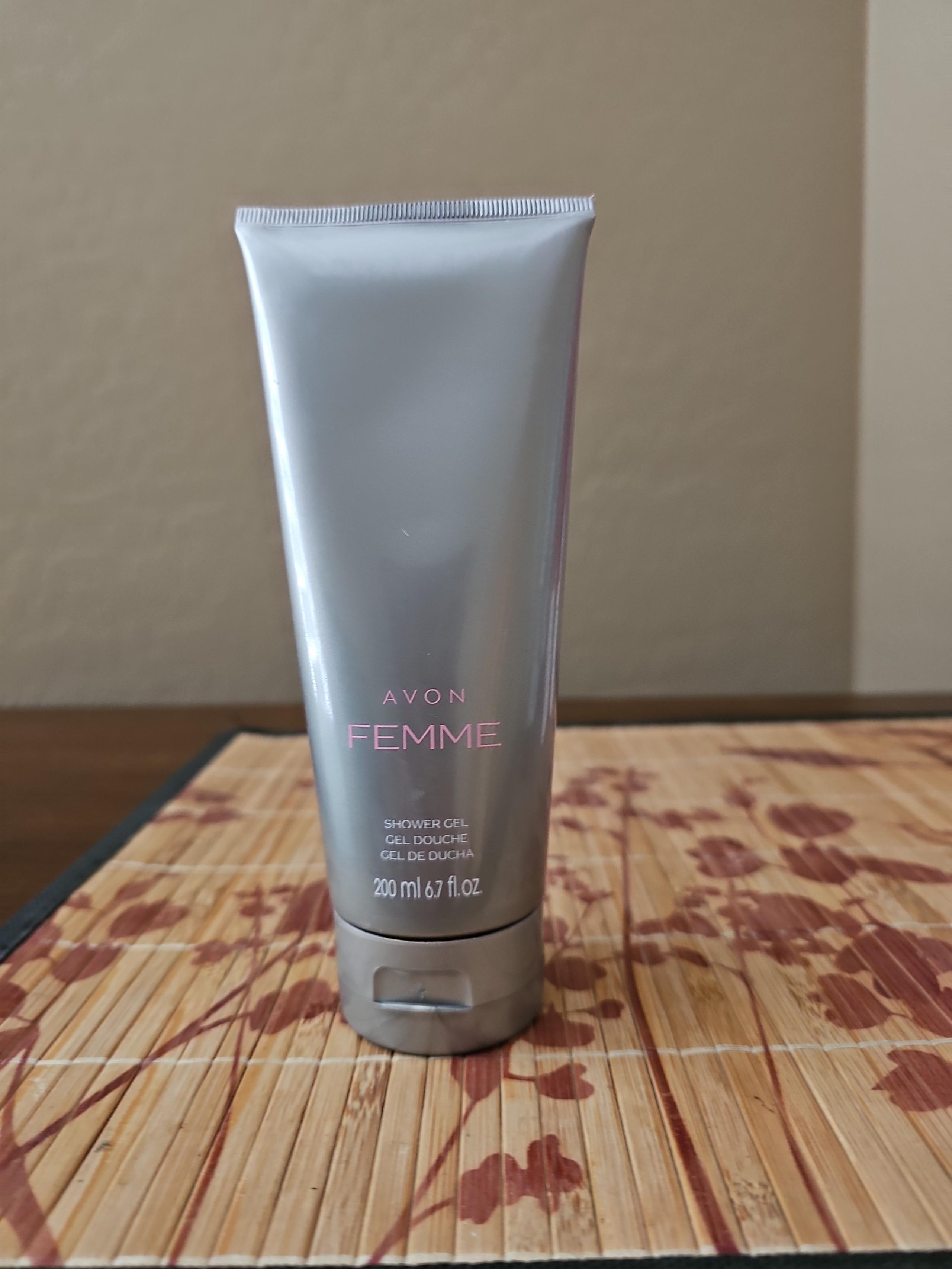 Avon! Femme shower gel