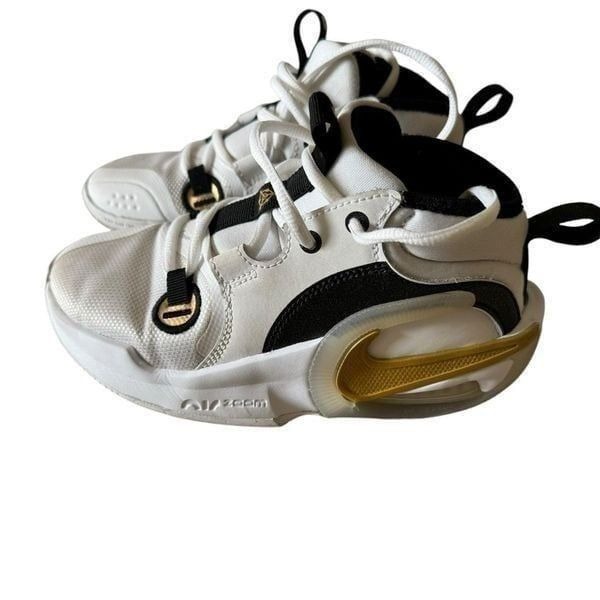 NIKE Air Zoom Crossover 2 High Top Bounce Back Basketball Boys White/Metallic Go