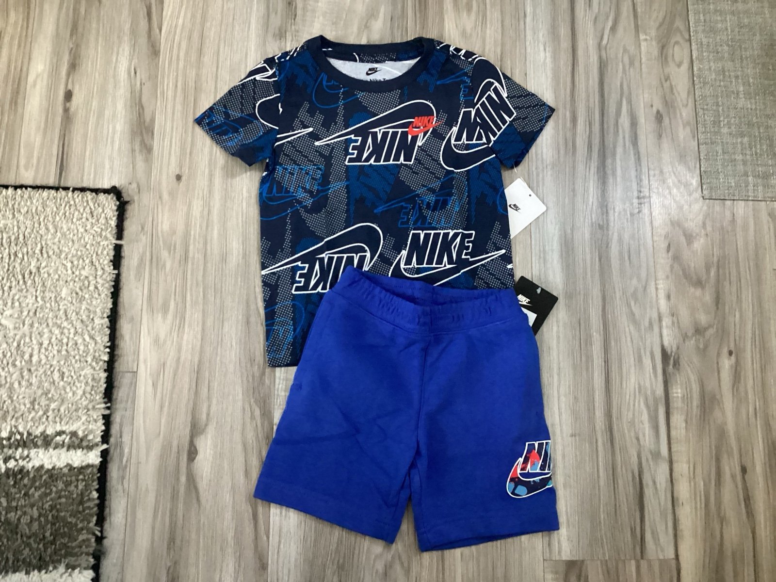 Toddler boys Nike tee & shorts outfit size 3T(NWT) ~PRICE IS FIRM, NO OFFERS~
