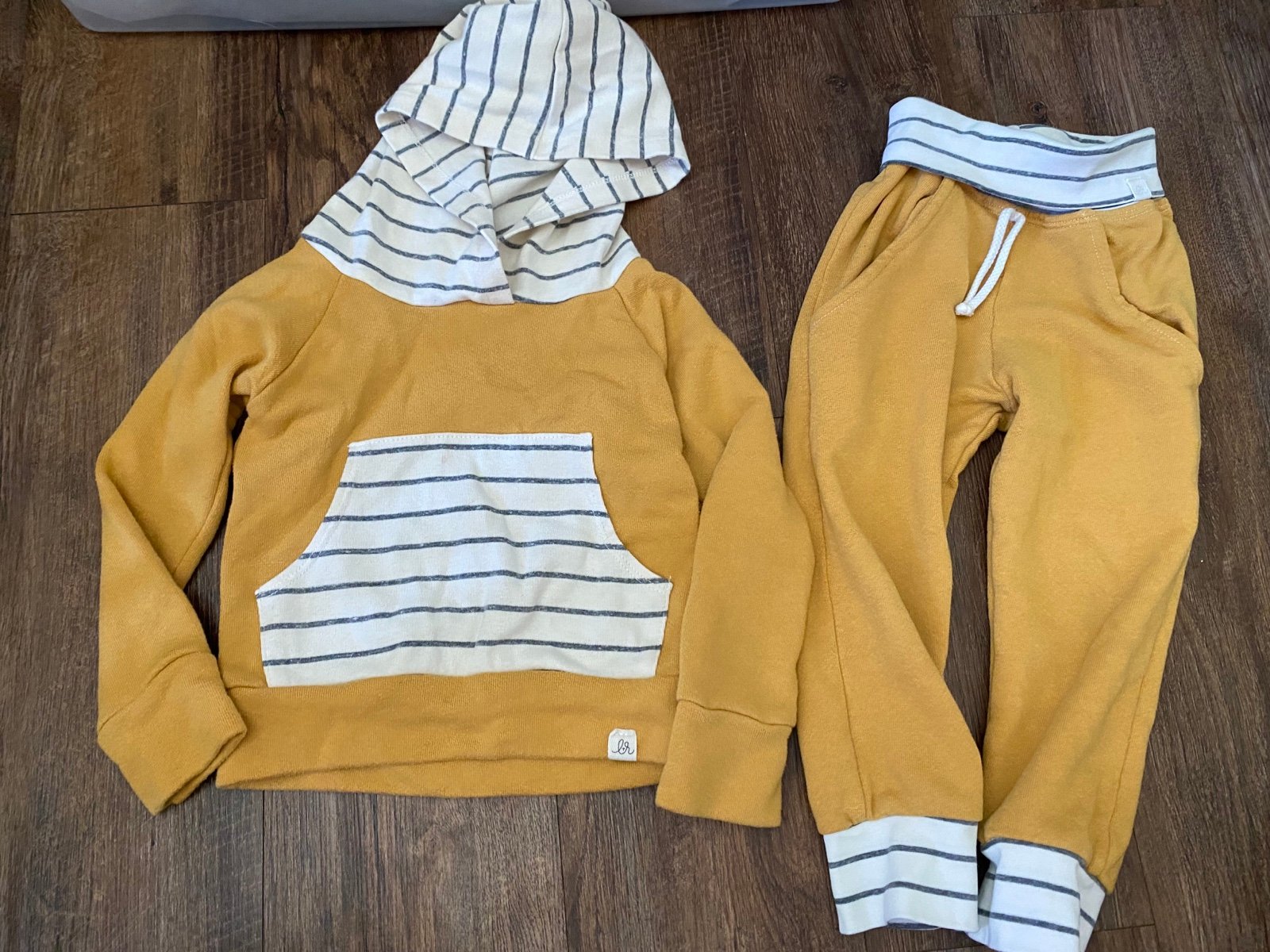 Lulu and roo Euc Sz 2t Marigold And Woven Stripe set Hoodie and pants