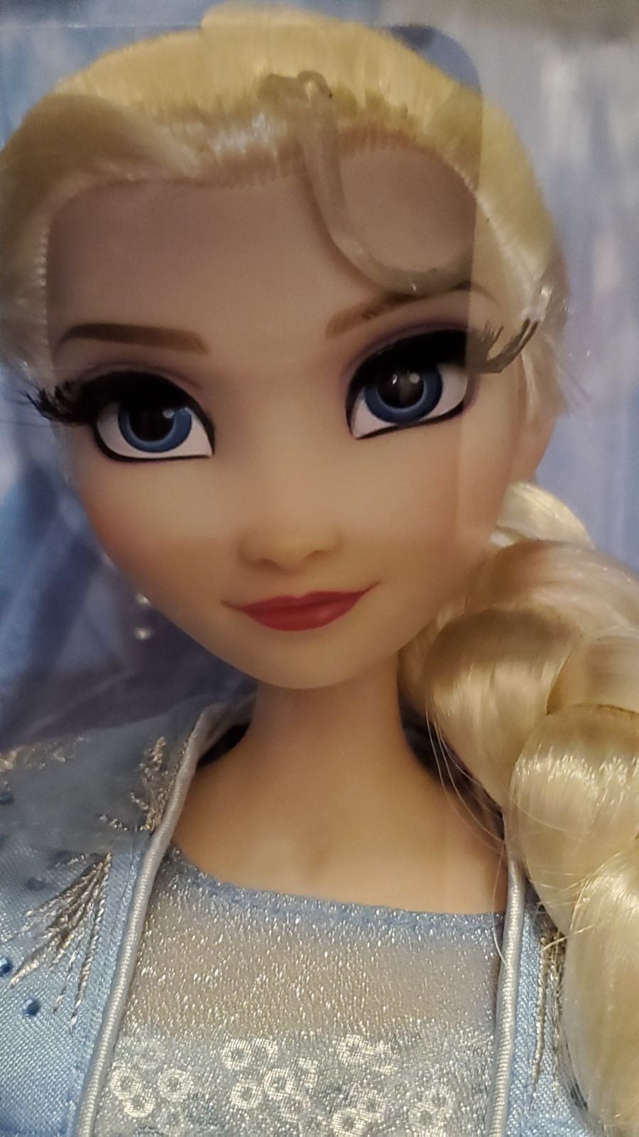 Limited Edition Elsa doll (Frozen 2)